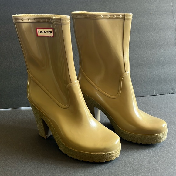 Hunter Shoes - Women’s Hi-heel Hunter Boots. Size 8. Brand new!
